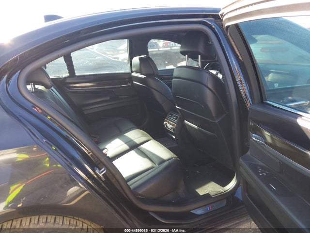 2011 BMW 750I WBAKA8C54BCY37215 Photo 7