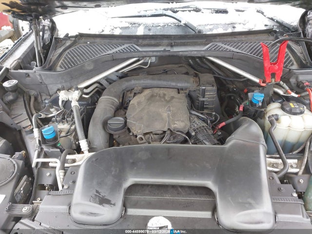 2016 BMW X5 5UXKS4C58G0N12650 Photo 9