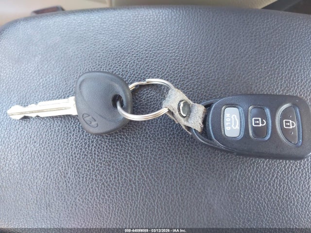 2013 Hyundai Elantra Limited მანქანა იყიდება აუქციონზე, vin: KMHDH4AE6DU515283, აუქციონის ნომერი: 44599089