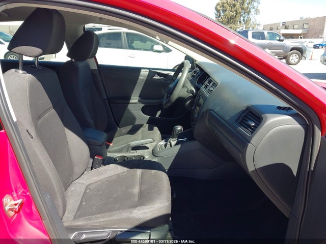 44599101 :رقم المزاد ، 3VW2K7AJ0FM316049 vin ، 2015 Volkswagen Jetta 2.0l S مزاد بيع