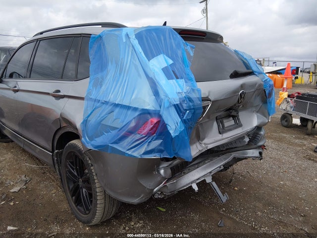 2022 Volkswagen Tiguan 2.0t Se R-line Black მანქანა იყიდება აუქციონზე, vin: 3VVCB7AX8NM147975, აუქციონის ნომერი: 44599113