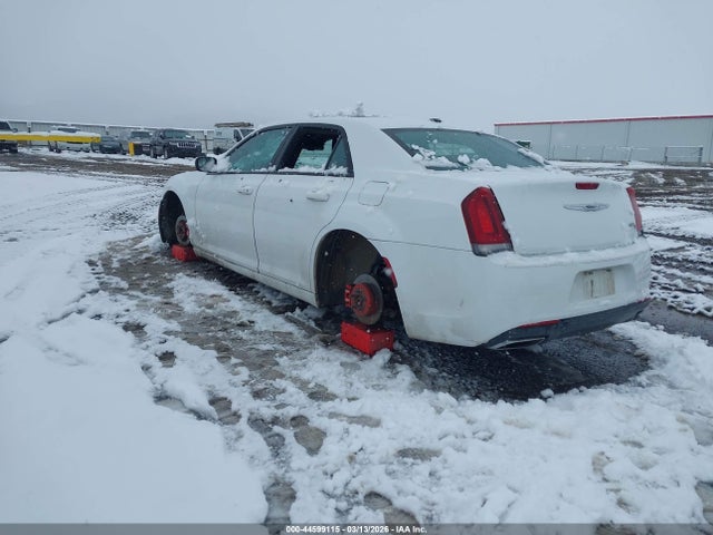 Aukcja sprzedaży 2015 Chrysler 300 S, vin: 2C3CCABG5FH859162, numer aukcji: 44599115