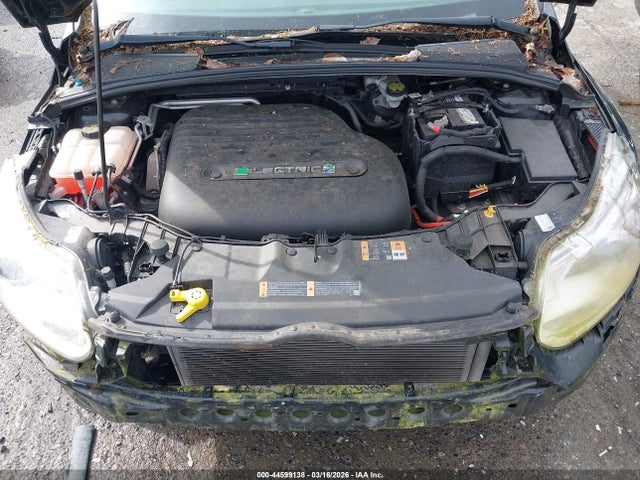 Ford FOCUS ELECTRIC 2014 1FADP3R45EL237924 Image 10
