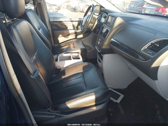 Продажа на аукционе авто 2016 Chrysler Town & Country Touring, vin: 2C4RC1BG1GR120470, номер лота: 44599163