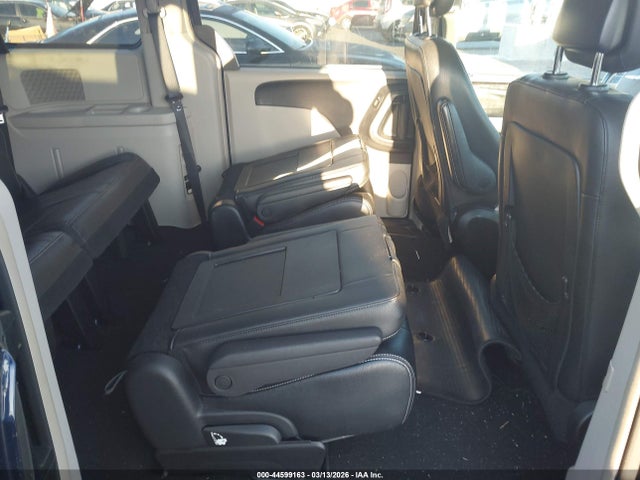 Продажа на аукционе авто 2016 Chrysler Town & Country Touring, vin: 2C4RC1BG1GR120470, номер лота: 44599163