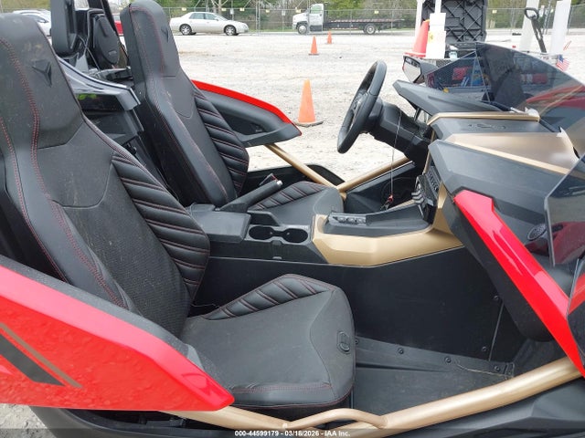57XAALHD5N8152852 Polaris Slingshot Signature Le