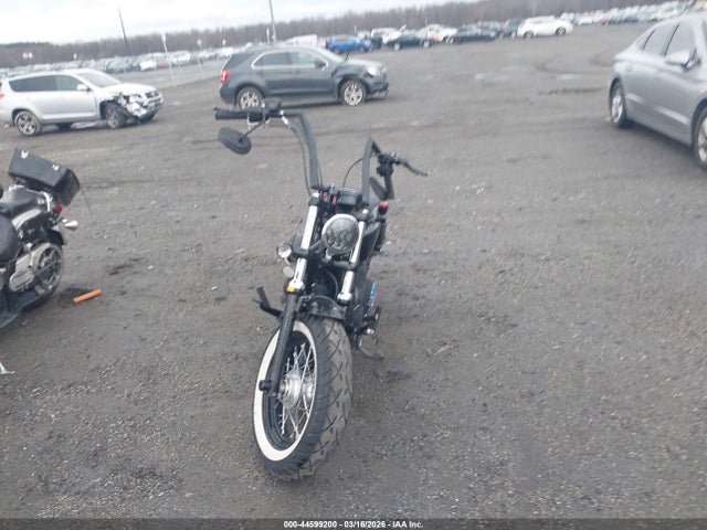 2011 HARLEY-DAVIDSON XL1200 1HD1LC31XBC409284 Photo 4