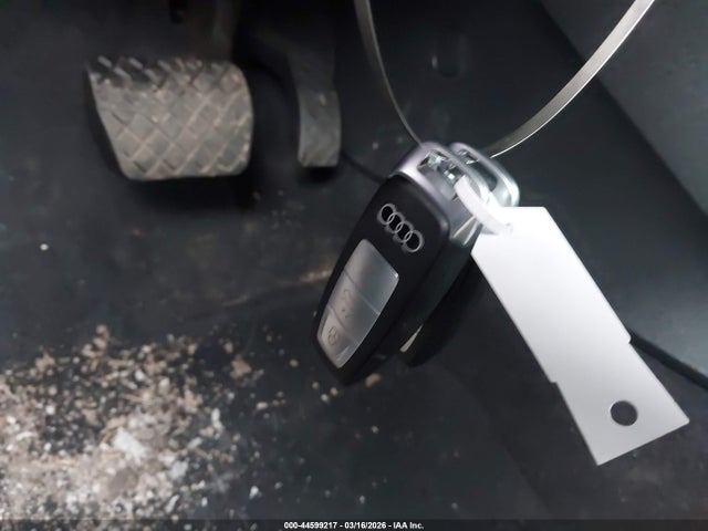 Продаж на аукціоні авто 2025 Audi A3 Premium 40 Tfsi Quattro S Tronic, vin: WAUGUDGYXSA047195, номер лоту: 44599217