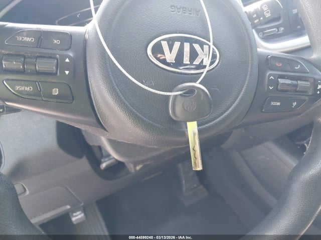 2017 KIA SORENTO 5XYPG4A56HG310896 Photo 10