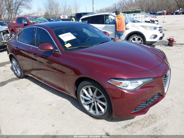 Продаж на аукціоні авто 2018 Alfa Romeo Giulia Awd, vin: ZARFAEDN7J7565029, номер лоту: 44599250