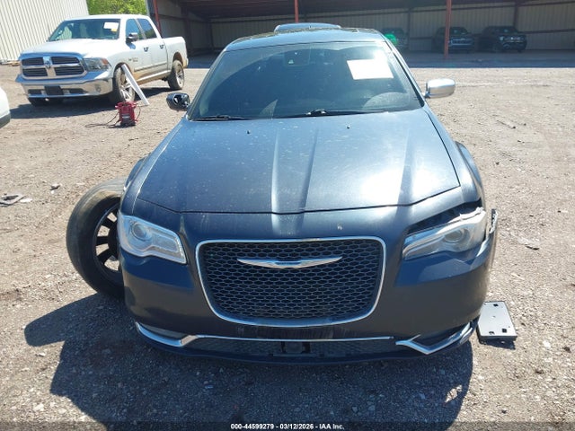 Продаж на аукціоні авто 2015 Chrysler 300c, vin: 2C3CCAEG7FH760368, номер лоту: 44599279