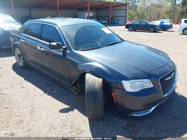 Продаж на аукціоні авто 2015 Chrysler 300c, vin: 2C3CCAEG7FH760368, номер лоту: 44599279