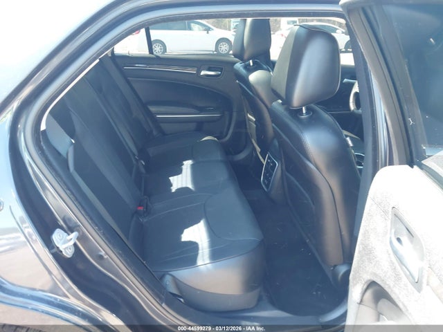 Продаж на аукціоні авто 2015 Chrysler 300c, vin: 2C3CCAEG7FH760368, номер лоту: 44599279