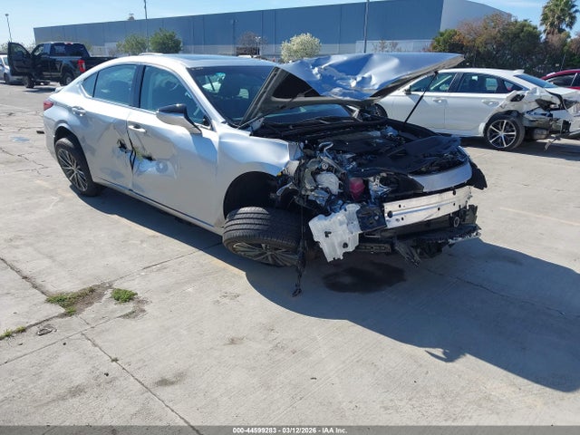 44599283 :رقم المزاد ، 58ADA1C12SU073458 vin ، 2025 Lexus Es 300h مزاد بيع