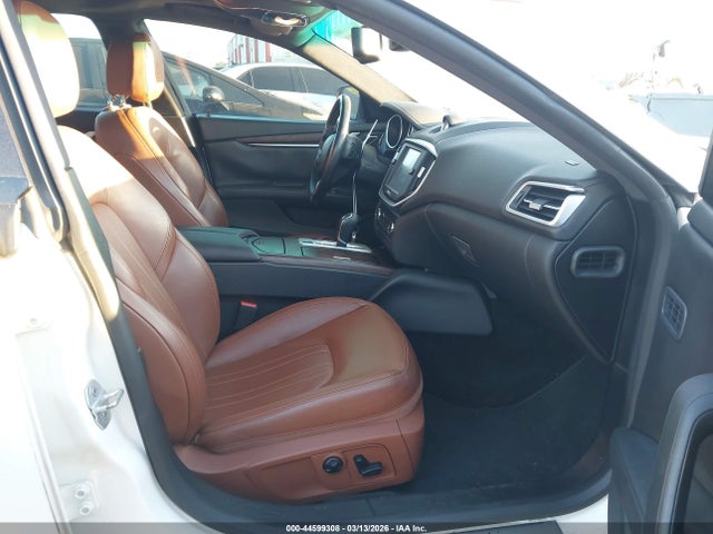 Maserati Ghibli S Q4 2015 ZAM57RTA3F1154307 Image 5