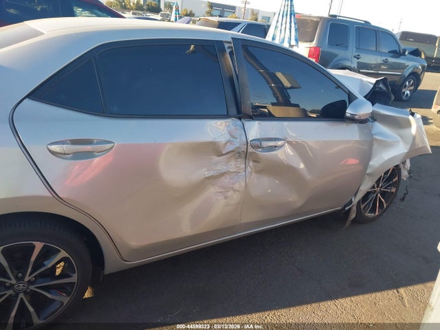 Toyota COROLLA SE 2018 5YFBURHE3JP826124 Image 16