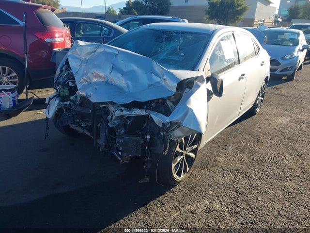 Toyota COROLLA SE 2018 5YFBURHE3JP826124 Image 2