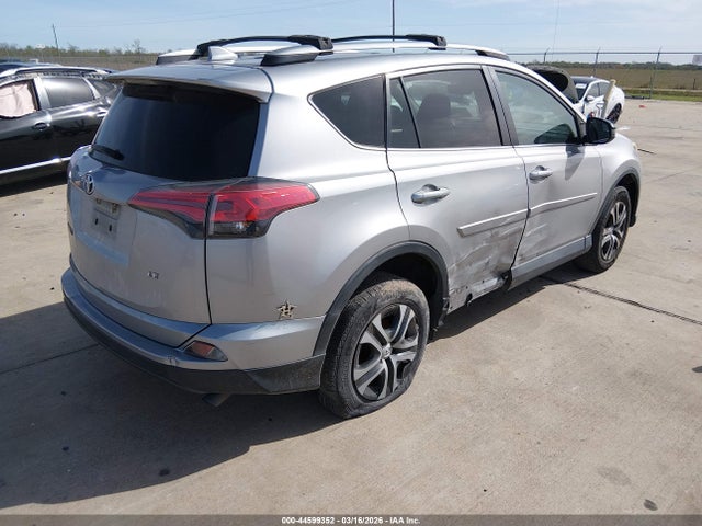 Toyota RAV4 LE 2017 2T3ZFREV6HW397428 Image 4