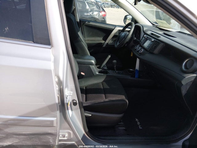 Toyota RAV4 LE 2017 2T3ZFREV6HW397428 Image 5