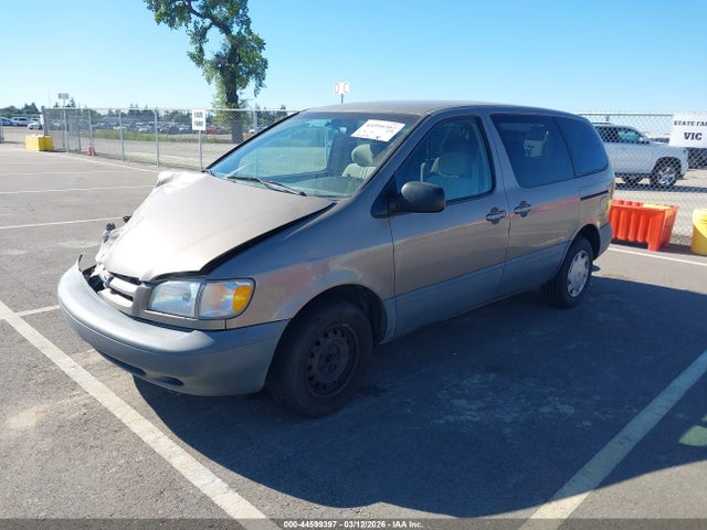 Продаж на аукціоні авто 1998 Toyota Sienna Le, vin: 4T3ZF13C4WU061440, номер лоту: 44599397