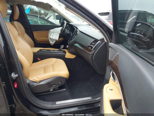 Продажа на аукционе авто 2016 Volvo Xc90 T6 Momentum, vin: YV4A22PK5G1053697, номер лота: 44599452