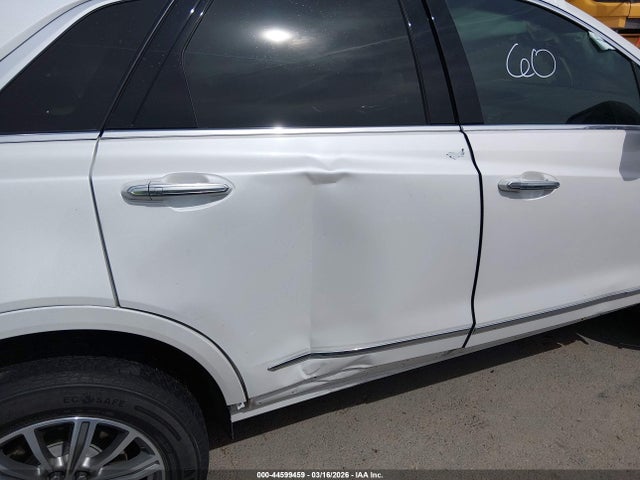 44599459 :رقم المزاد ، 1GYKNDRS1KZ269994 vin ، 2019 Cadillac Xt5 Luxury مزاد بيع