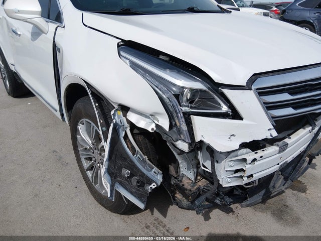 44599459 :رقم المزاد ، 1GYKNDRS1KZ269994 vin ، 2019 Cadillac Xt5 Luxury مزاد بيع
