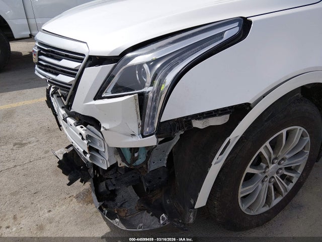 44599459 :رقم المزاد ، 1GYKNDRS1KZ269994 vin ، 2019 Cadillac Xt5 Luxury مزاد بيع