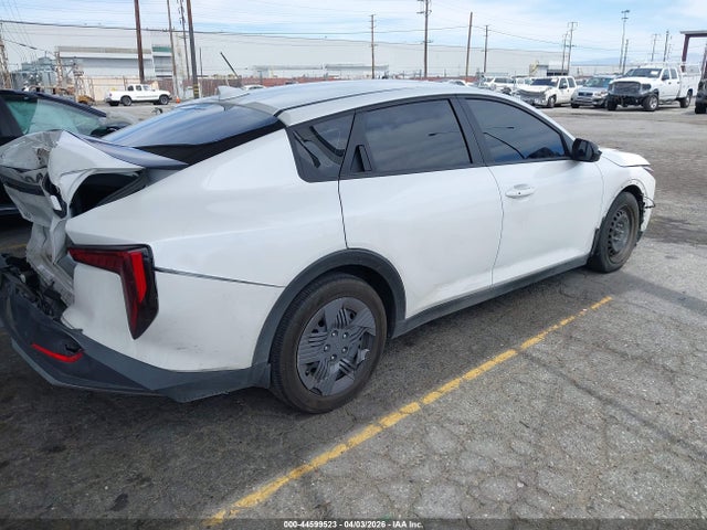 44599523 :رقم المزاد ، 3KPFT4DE8SE083167 vin ، 2025 Kia K4 Lx مزاد بيع
