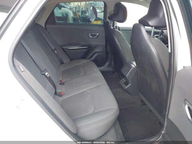 44599523 :رقم المزاد ، 3KPFT4DE8SE083167 vin ، 2025 Kia K4 Lx مزاد بيع