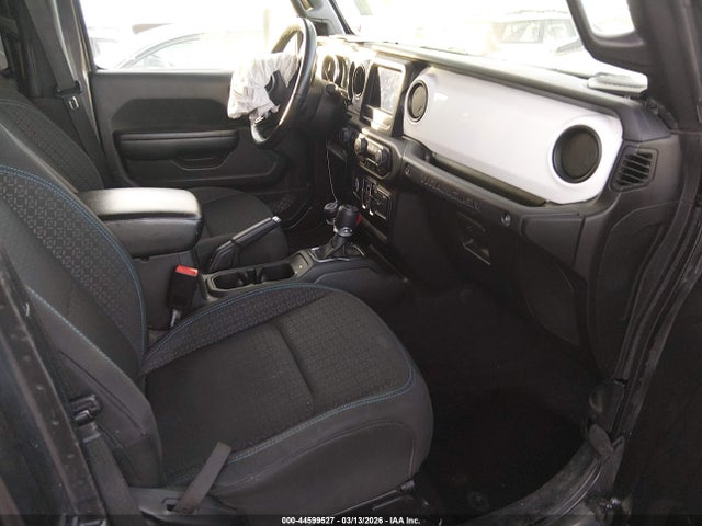1C4HJXDG7MW583315 Jeep Wrangler Unlimited Islander 4x4