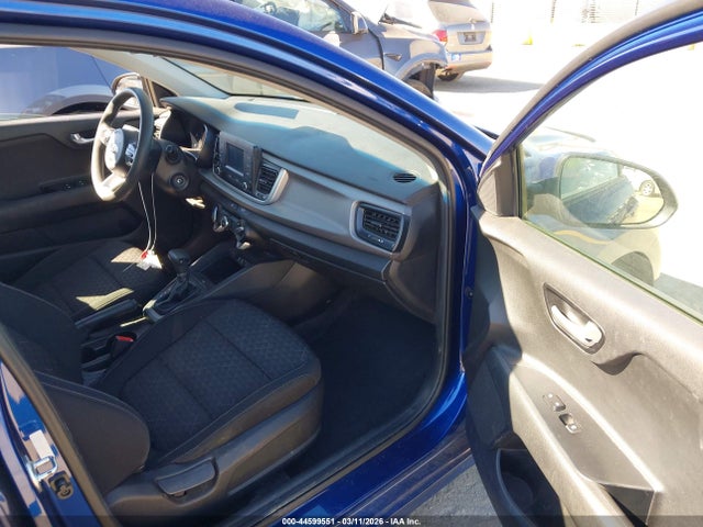 3KPA24AB8JE127335 KIA RIO S