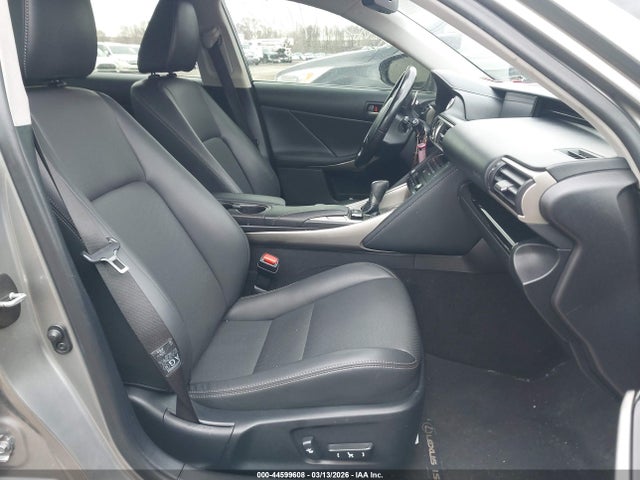 Продаж на аукціоні авто 2017 Lexus Is 300, vin: JTHCM1D28H5020254, номер лоту: 44599608