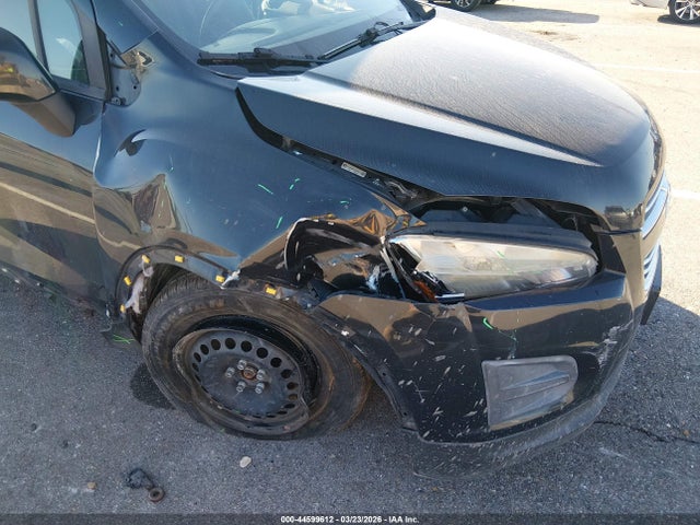 KL7CJKSB9GB728934 Chevrolet Trax 1ls