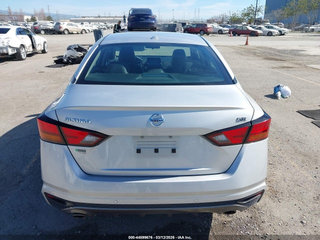 44599676 :رقم المزاد ، 1N4BL4CV6NN355284 vin ، 2022 Nissan Altima Sr Fwd مزاد بيع