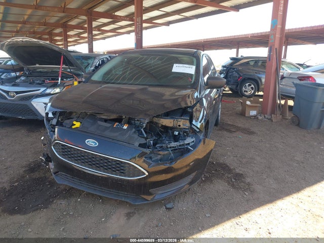 Ford FOCUS S 2017 1FADP3E20HL245633 Image 2