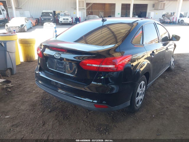 Ford FOCUS S 2017 1FADP3E20HL245633 Image 4