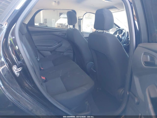 Ford FOCUS S 2017 1FADP3E20HL245633 Image 8