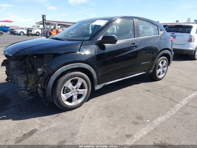 Honda HR-V LX 2016 3CZRU5H38GM746284 Image 2