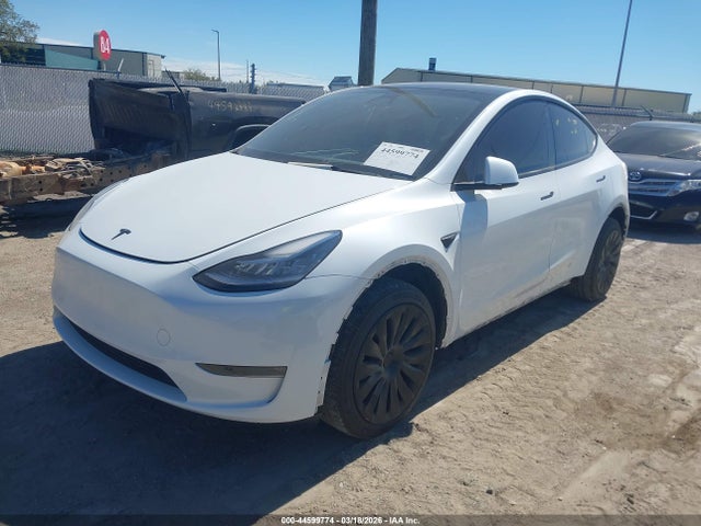 2023 TESLA MODEL Y 7SAYGDEE2PA126785 Photo 1