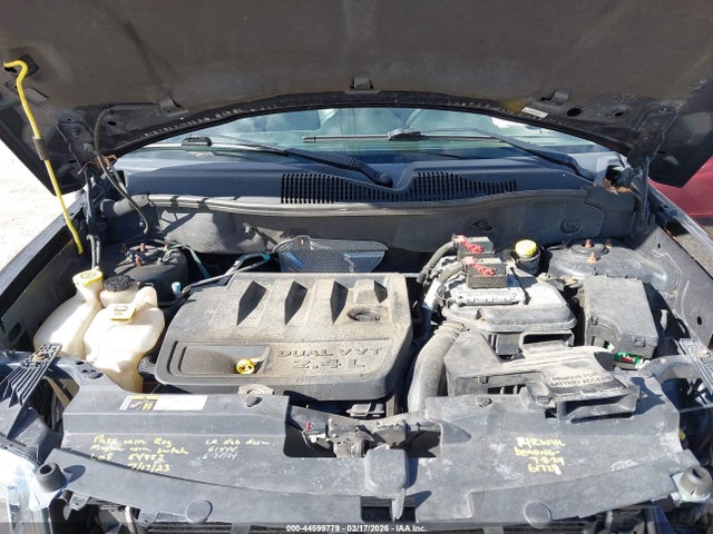 44599779 :رقم المزاد ، 1C4NJDEB6FD121282 vin ، 2015 Jeep Compass Latitude مزاد بيع
