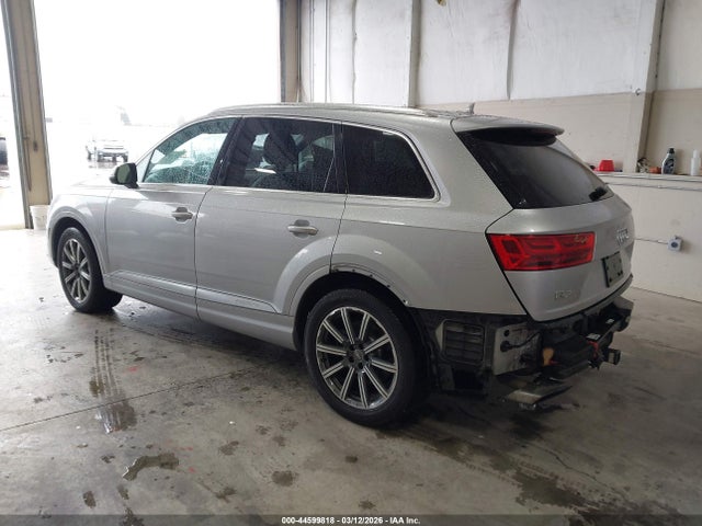 2017 AUDI Q7 WA1LAAF75HD033398 Photo 2