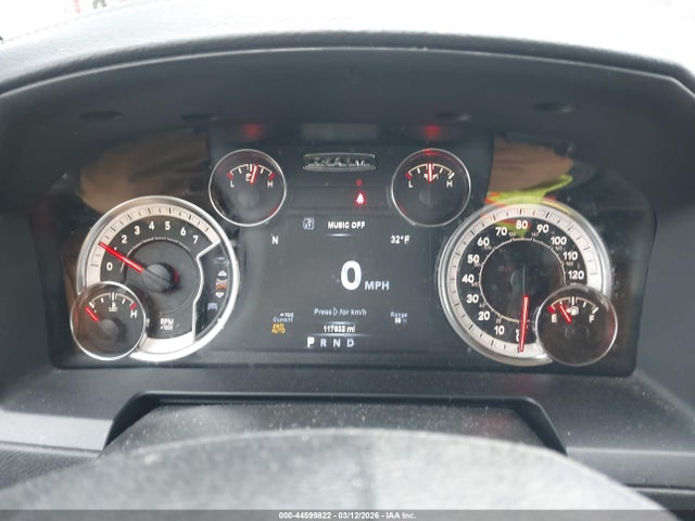 44599822 :رقم المزاد ، 1C6RR7NT0JS189688 vin ، 2018 Ram 1500 Laramie  4x4 5'7 Box مزاد بيع