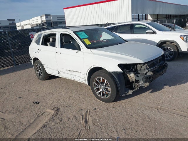 Продажа на аукционе авто 2019 Volkswagen Tiguan, vin: 3VV3B7AX6KM063746, номер лота: 44599823
