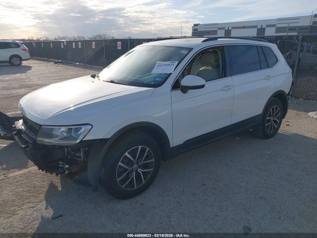 Продажа на аукционе авто 2019 Volkswagen Tiguan, vin: 3VV3B7AX6KM063746, номер лота: 44599823