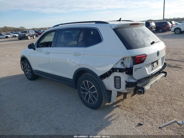 Продажа на аукционе авто 2019 Volkswagen Tiguan, vin: 3VV3B7AX6KM063746, номер лота: 44599823