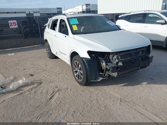 Продажа на аукционе авто 2019 Volkswagen Tiguan, vin: 3VV3B7AX6KM063746, номер лота: 44599823
