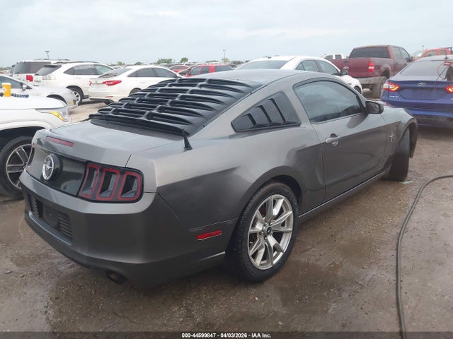 1ZVBP8AM8E5274624 Ford Mustang V6