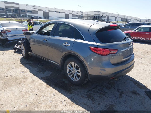2017 INFINITI QX70 JN8CS1MU3HM143365 Photo 2