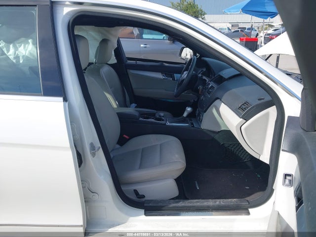 Продаж на аукціоні авто 2009 Mercedes-benz C 300 Luxury/sport, vin: WDDGF54X09R057265, номер лоту: 44599891